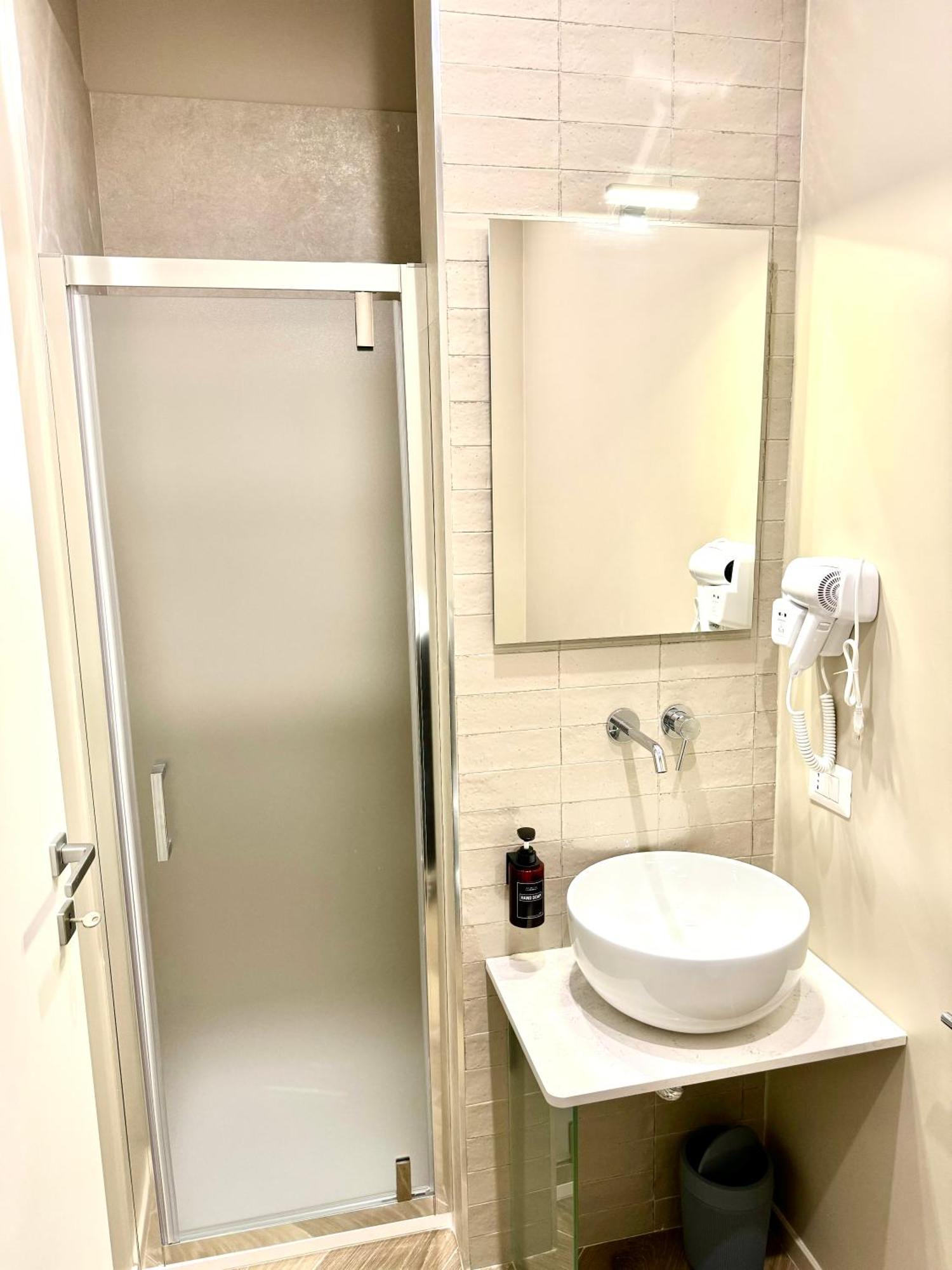 Dimora Fralu Hotel Бари Екстериор снимка