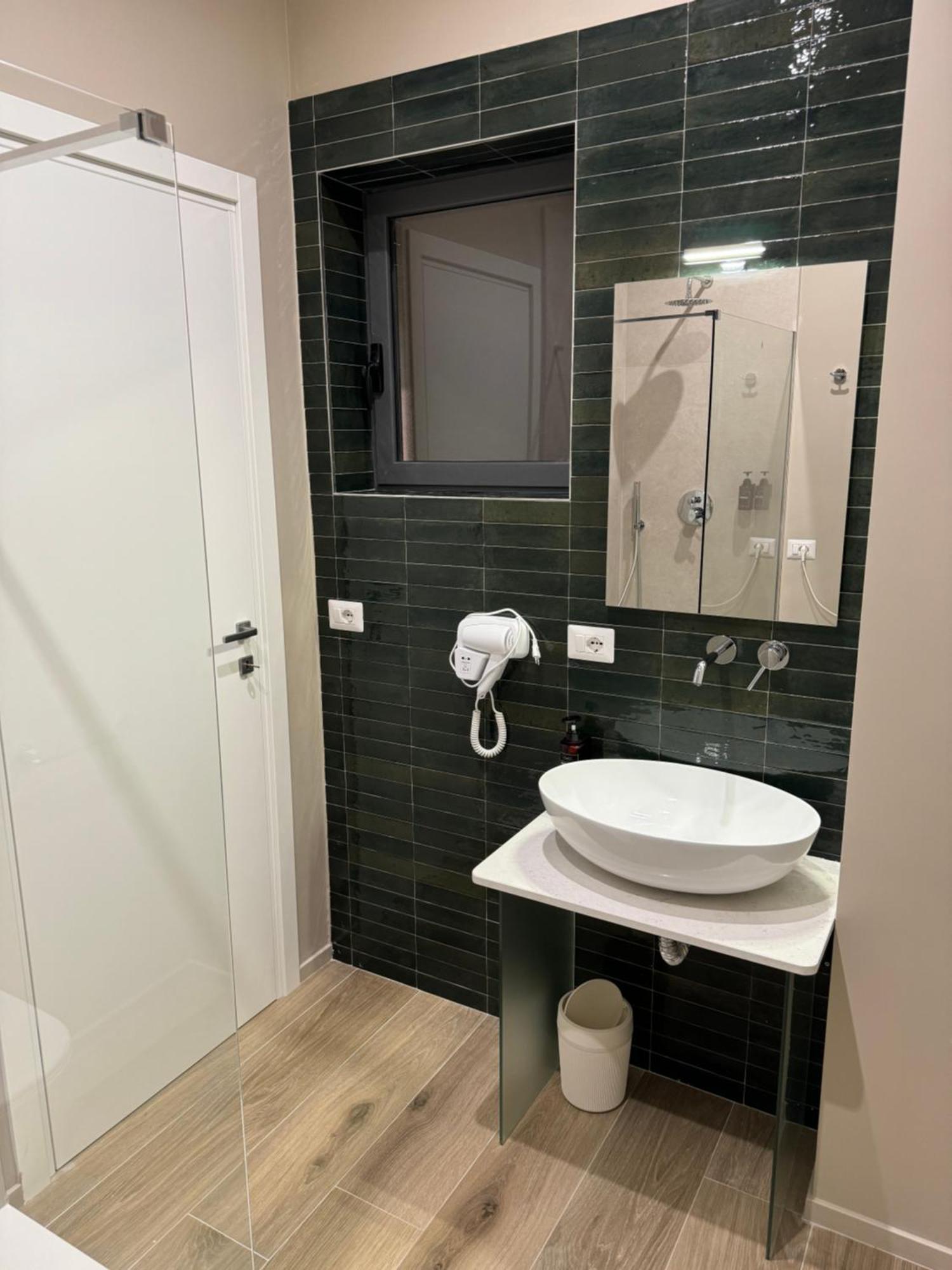 Dimora Fralu Hotel Бари Екстериор снимка
