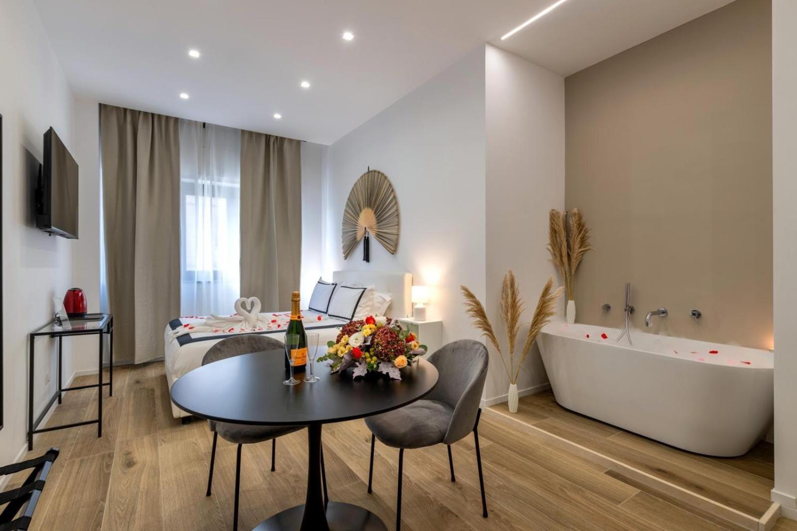 Dimora Fralu Hotel Бари Екстериор снимка