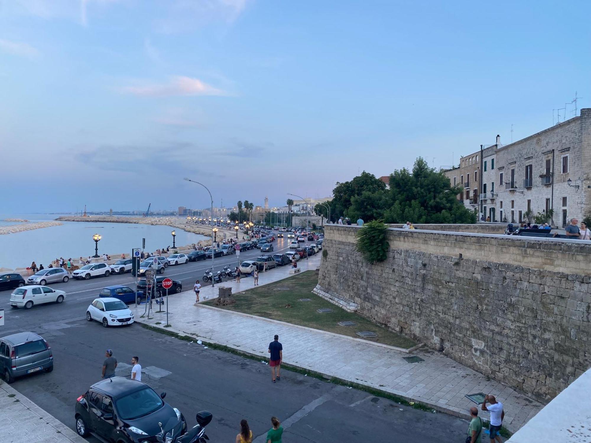 Dimora Fralu Hotel Бари Екстериор снимка
